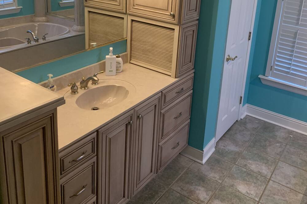 Photo of Bathroom in Crane Hill