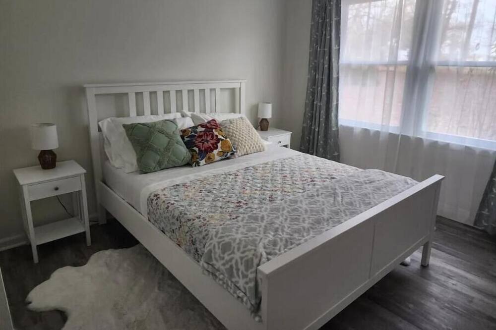 Photo of Bedroom in Wesley Chapel