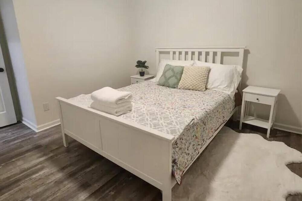 Photo of Bedroom in Wesley Chapel