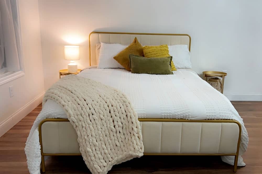 Photo of Bedroom in Jefferson City