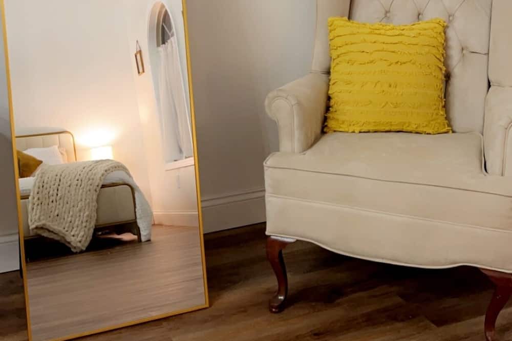 Photo of Bedroom in Jefferson City