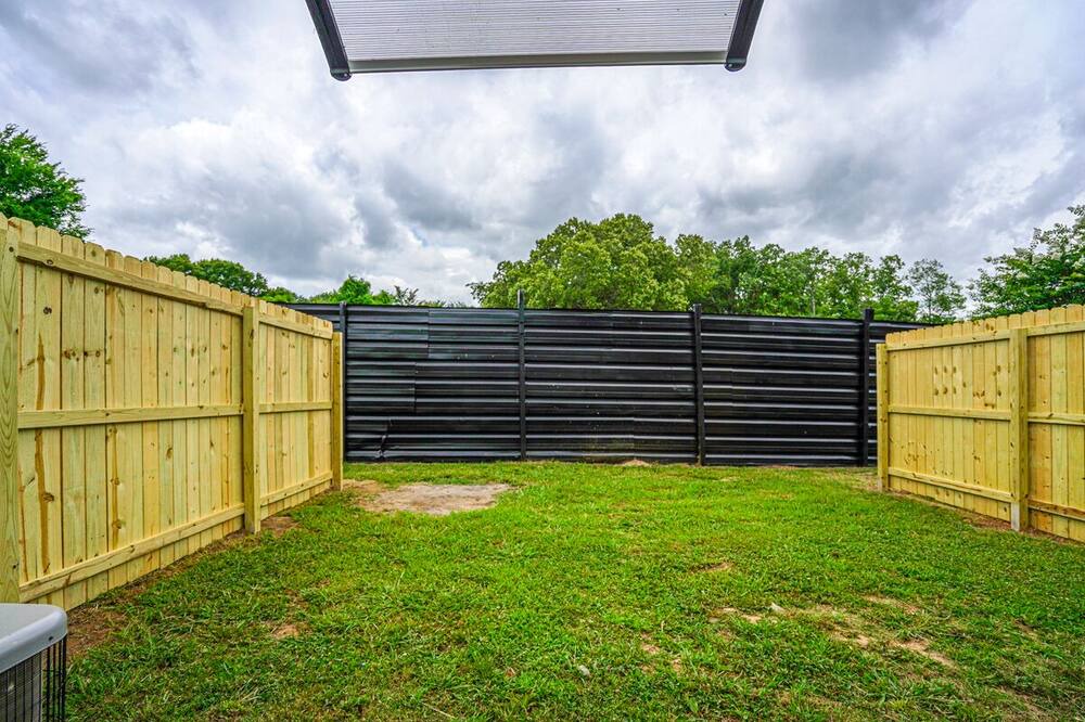 Photo of Outdoor in Laceys Spring