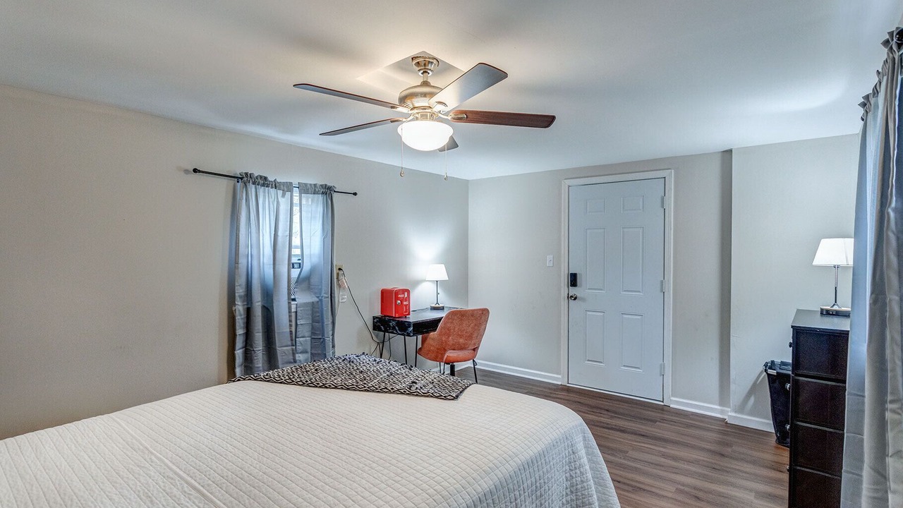 Photo of Bedroom in Inlet Beach Heights