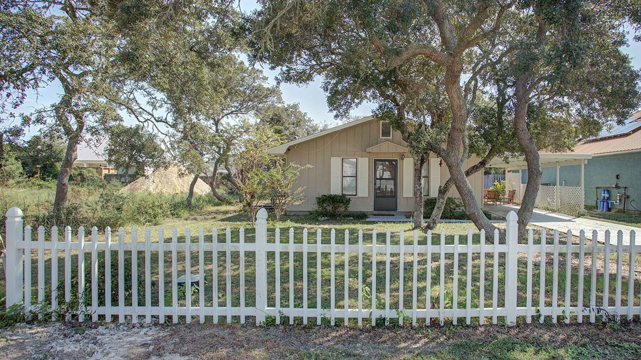 Photo of Outdoor in Inlet Beach Heights