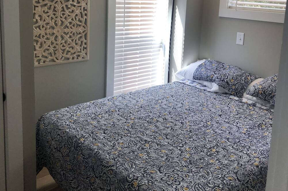 Photo of Bedroom in Summerville