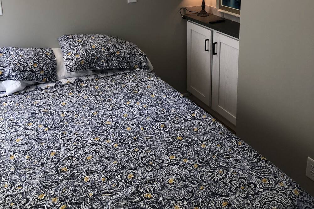 Photo of Bedroom in Summerville