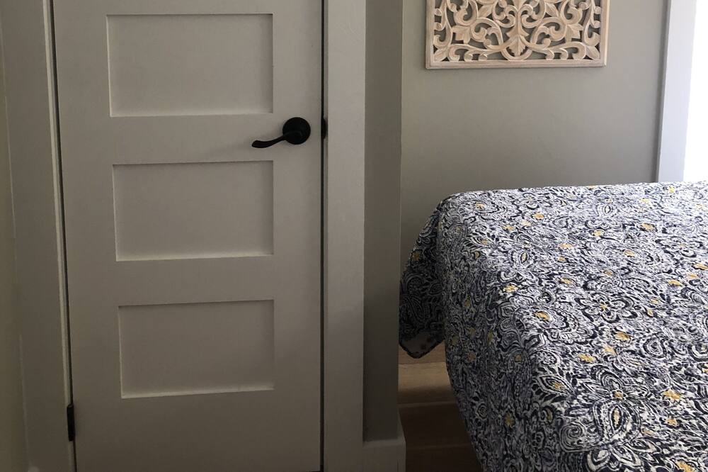 Photo of Bedroom in Summerville
