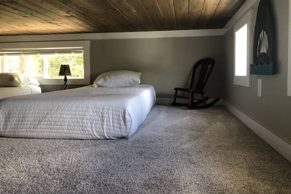 Photo of Bedroom in Summerville