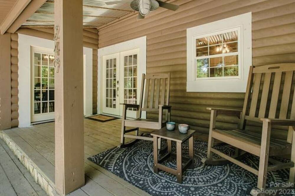Photo of Patio Balcony in Maggie Valley