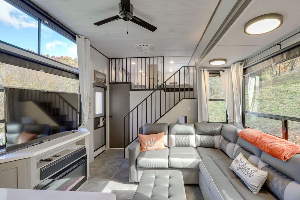 Photo of Bedroom in Mars Hill