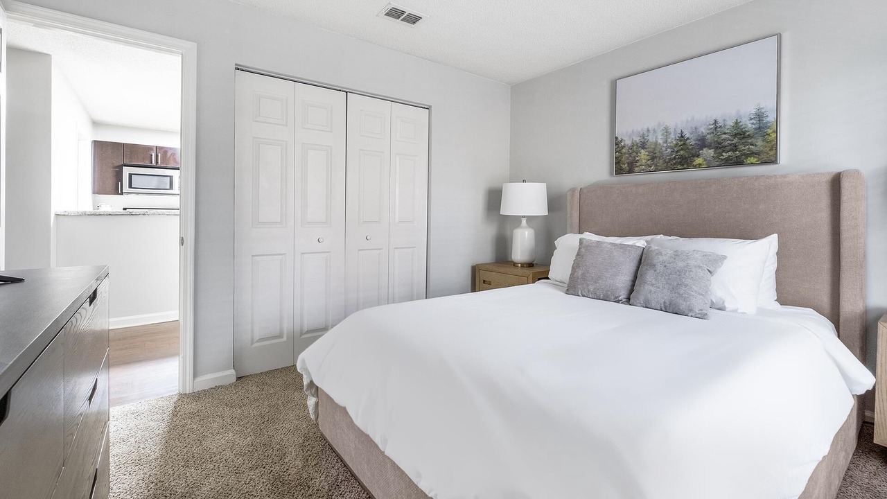 Photo of Bedroom in Crestline Heights