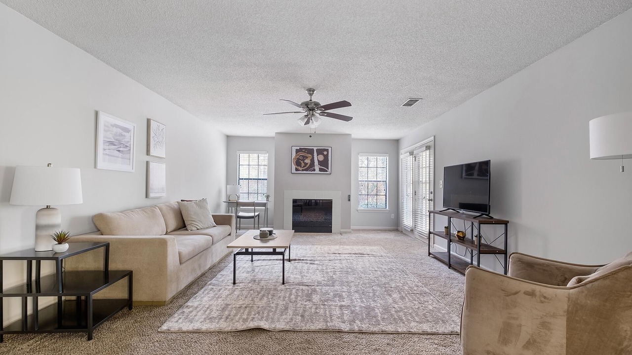 Photo of Livingroom in Crestline Heights
