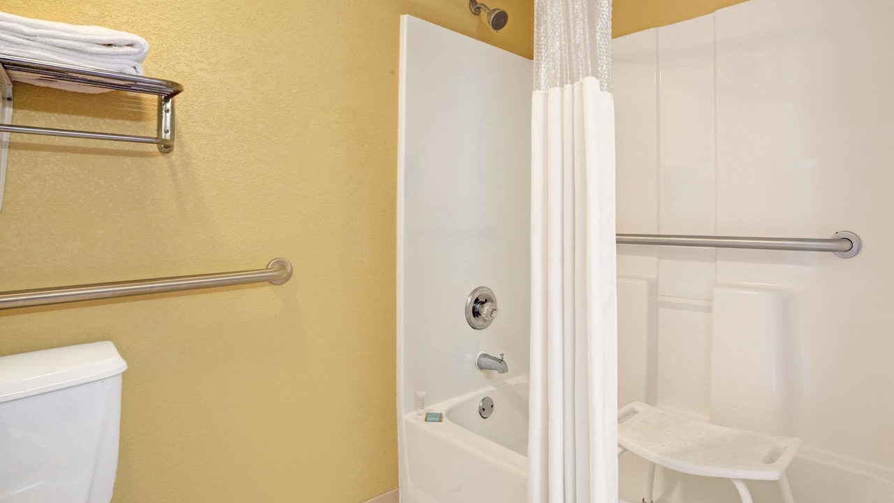 Photo of Bathroom in Forest Park