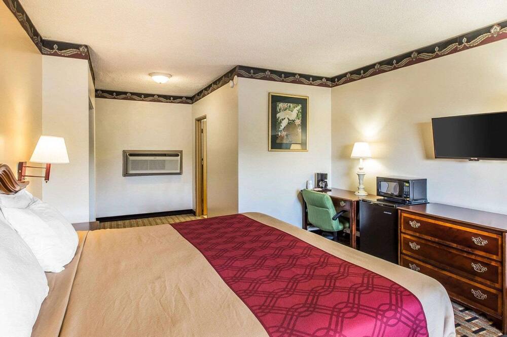 Photo of Bedroom in Macon