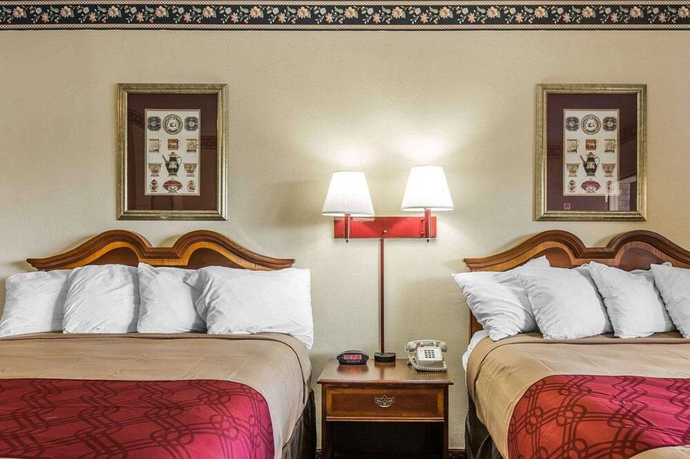 Photo of Bedroom in Macon
