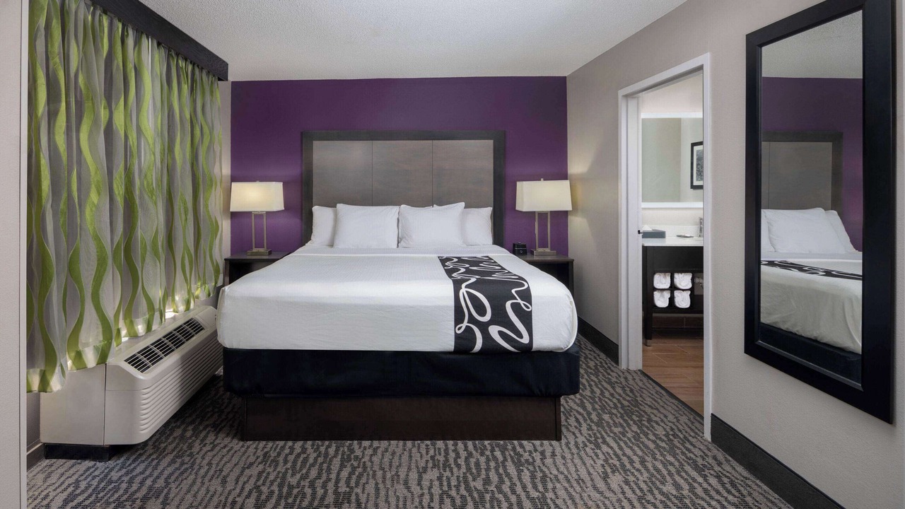 Photo of Bedroom in Town Center