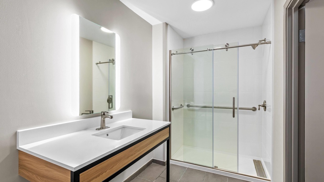 Photo of Bathroom in Union City