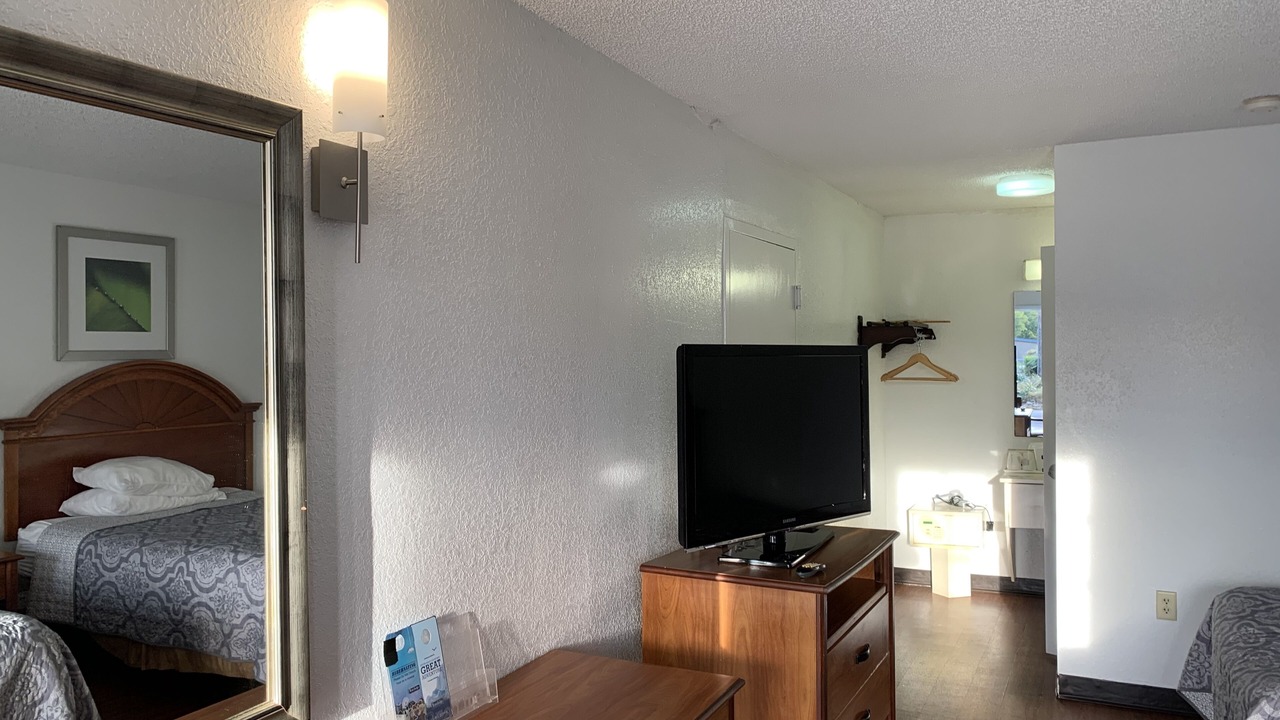 Photo of Bedroom in MacClenny