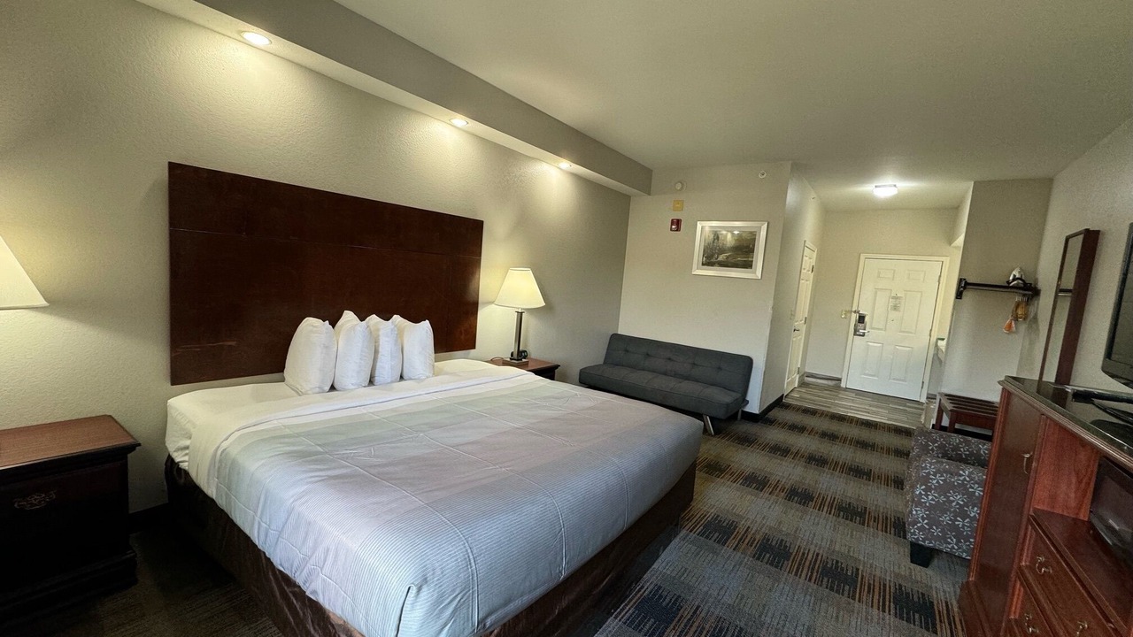 Photo of Bedroom in Newnan