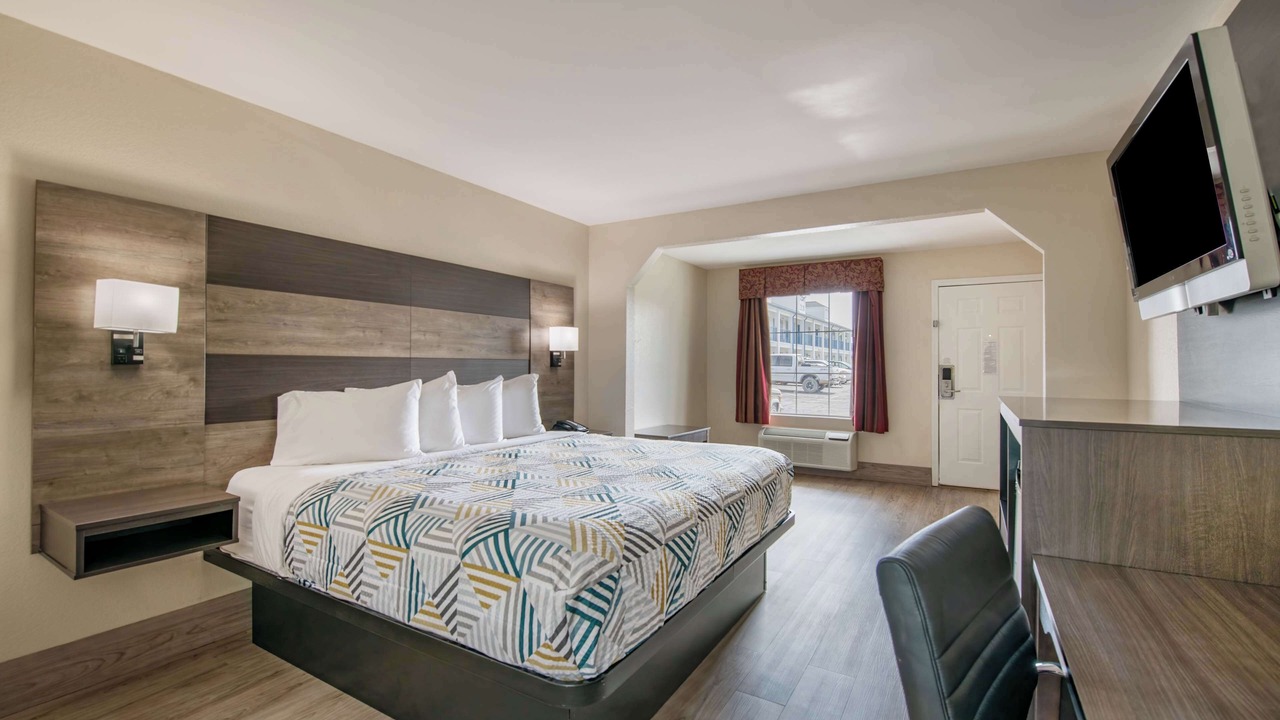 Photo of Bedroom in Macon