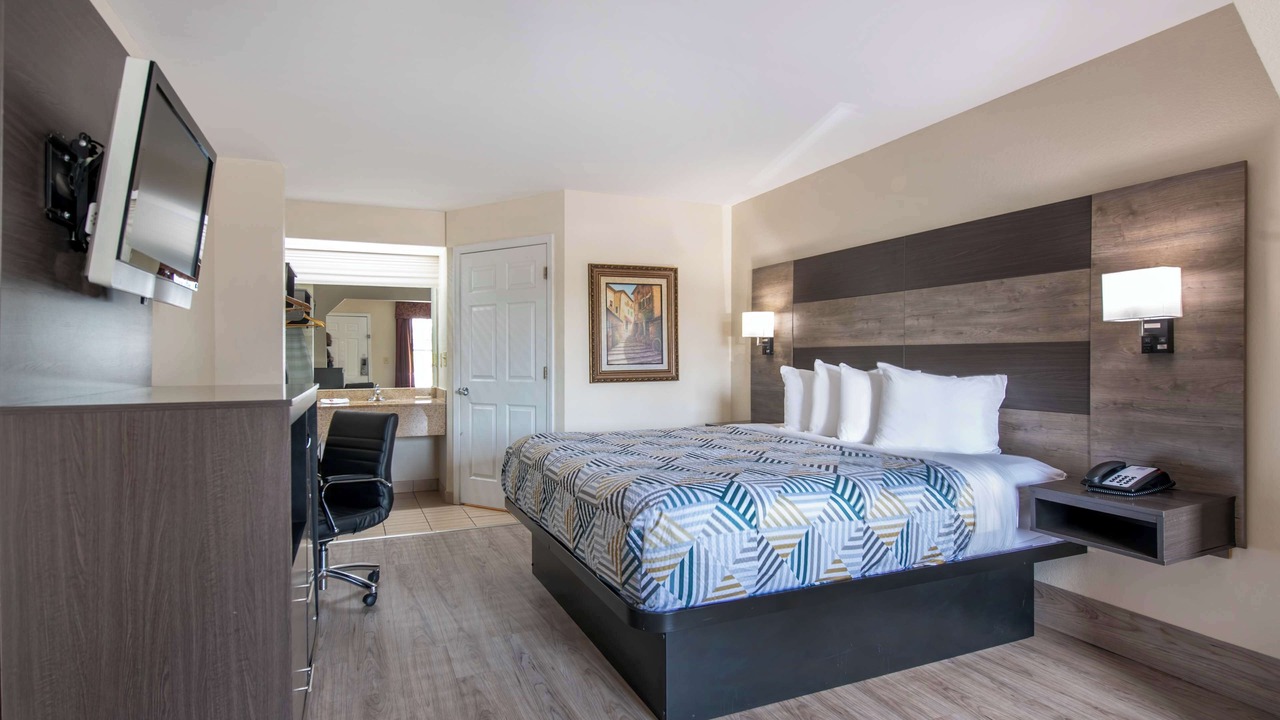 Photo of Bedroom in Macon