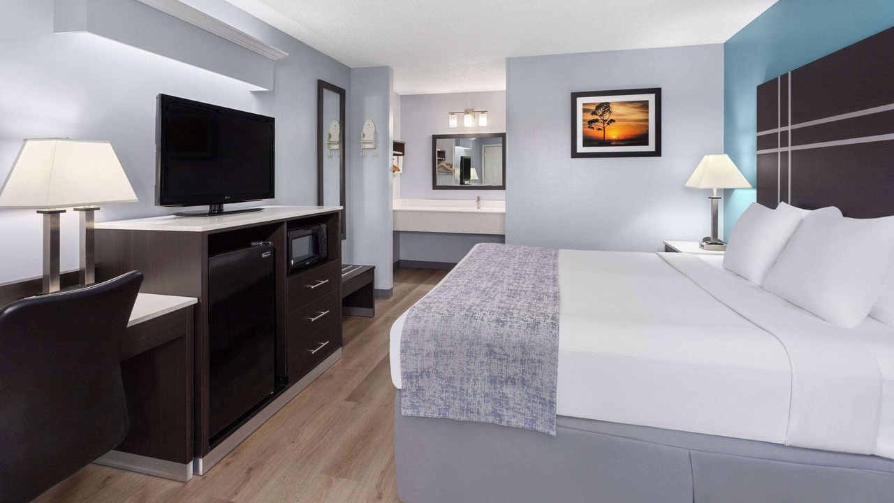 Photo of Bedroom in Dock Junction