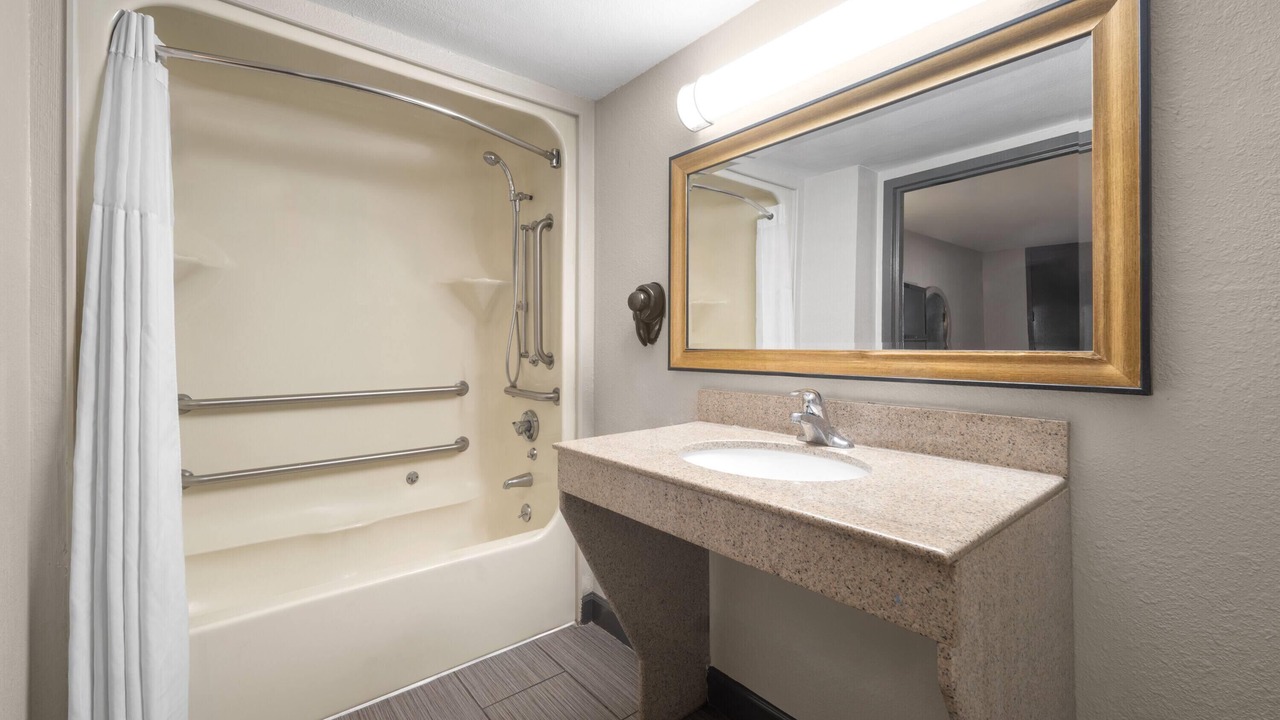 Photo of Bathroom in College Park