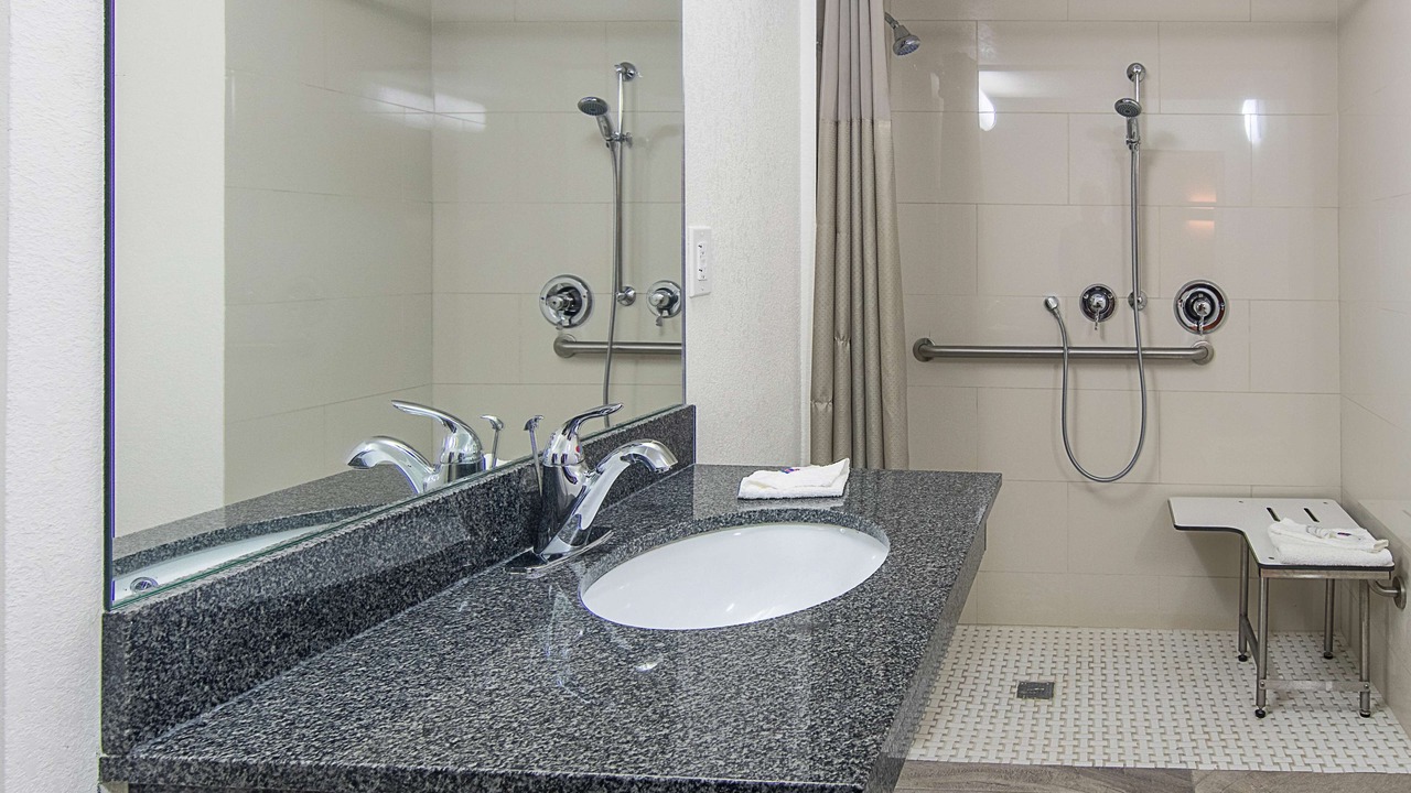 Photo of Bathroom in Eagan Park