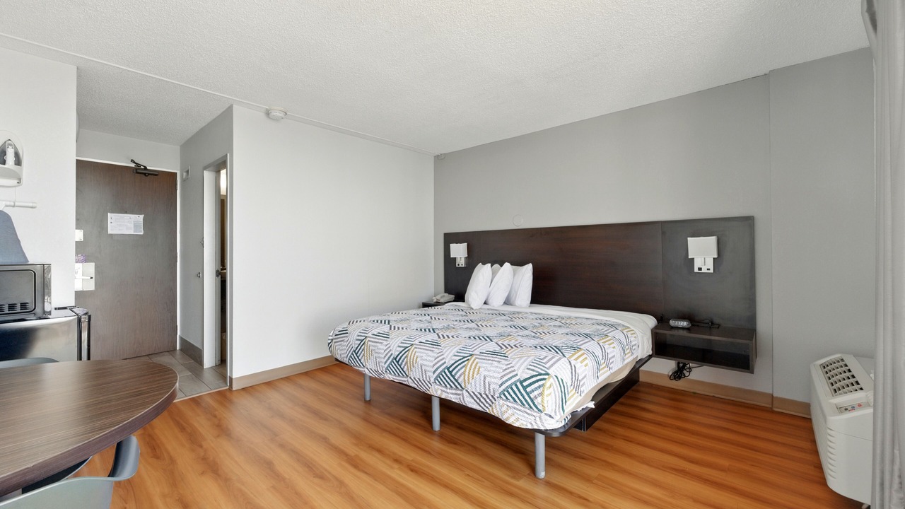 Photo of Bedroom in Eagan Park