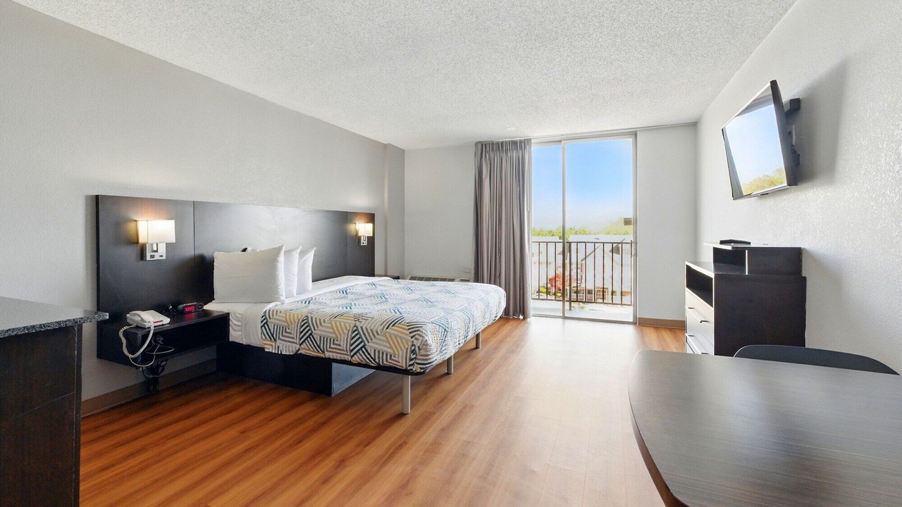 Photo of Bedroom in Eagan Park
