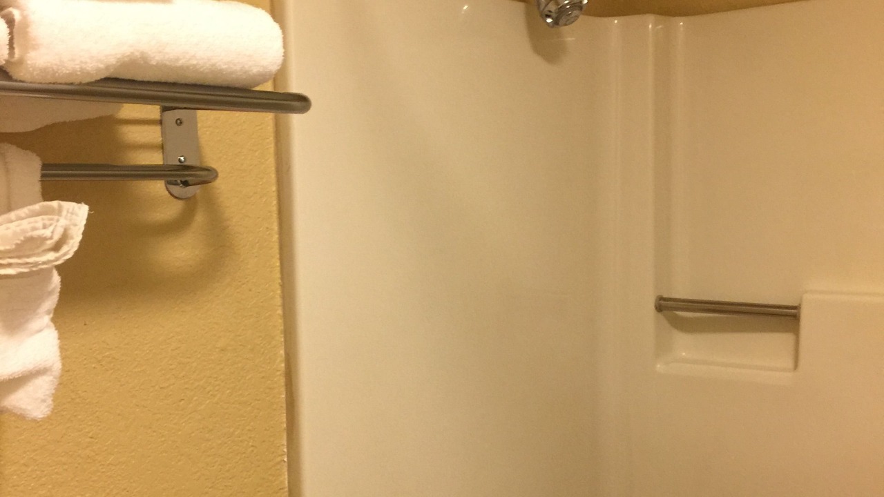 Photo of Bathroom in White Pine