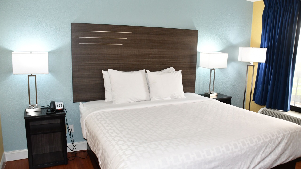 Photo of Bedroom in Macon