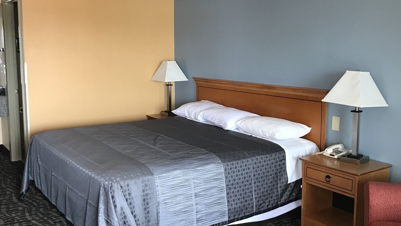 Photo of Bedroom in Mooresville