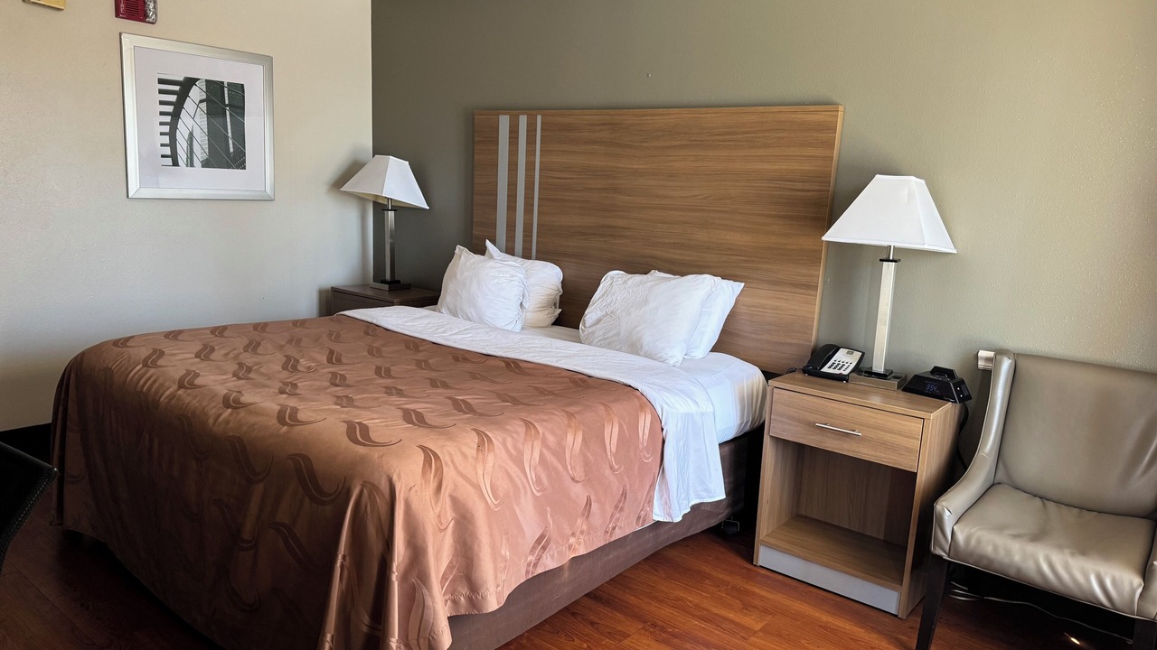 Photo of Bedroom in LaGrange