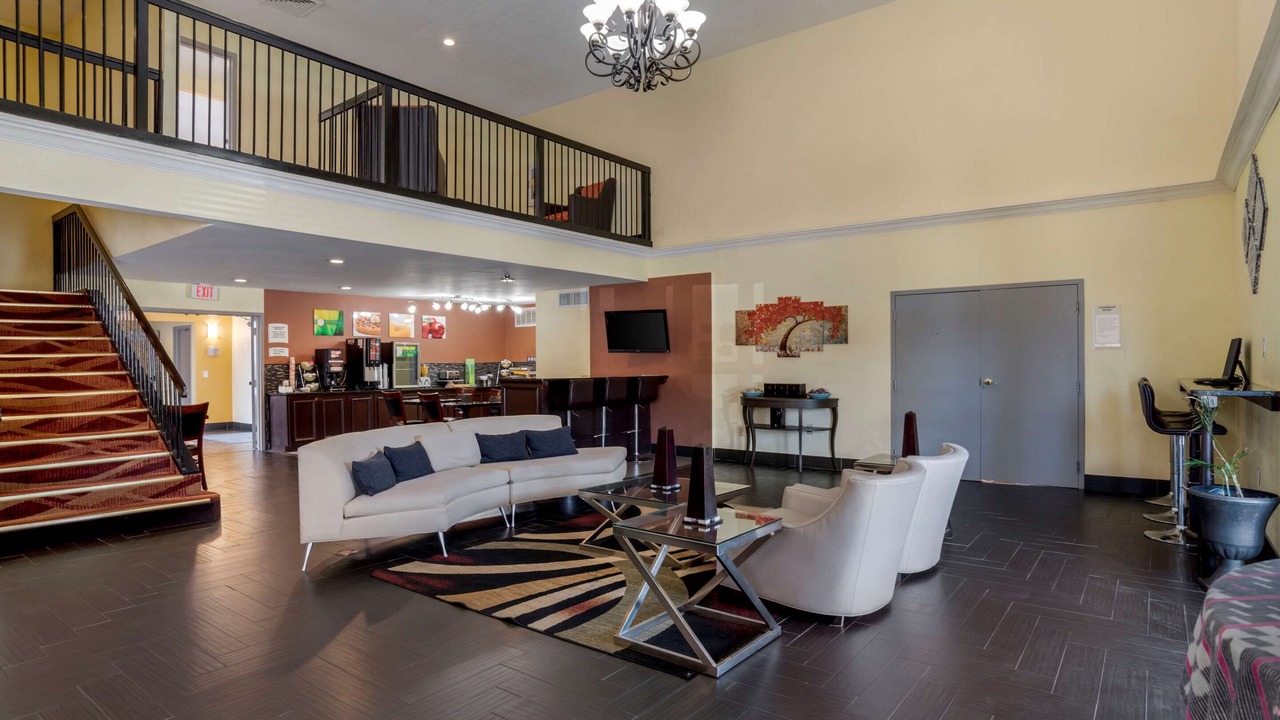 Photo of Livingroom in Phenix City