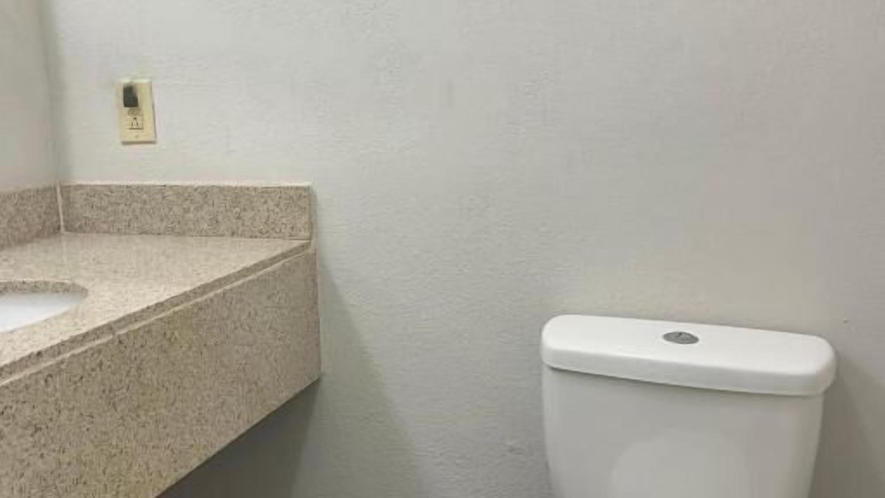 Photo of Bathroom in Guntersville