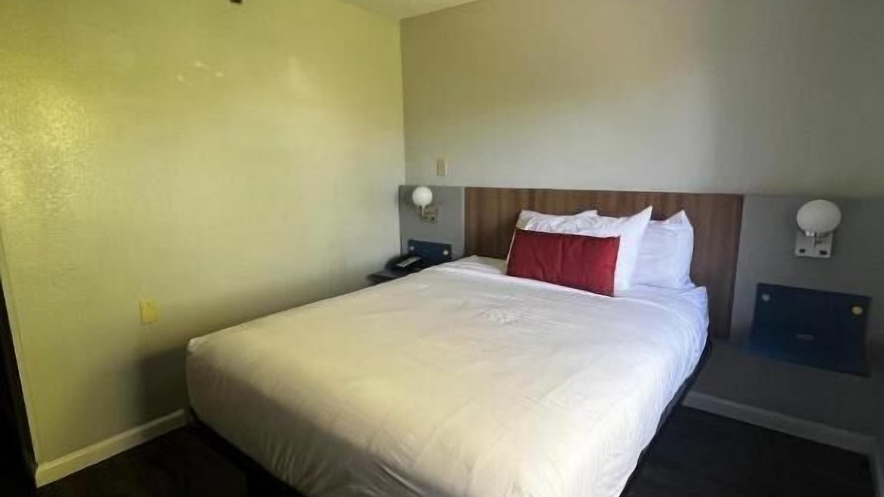 Photo of Bedroom in College Park