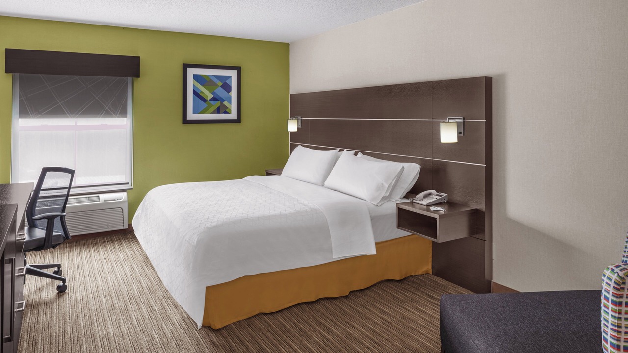 Photo of Bedroom in Asheville