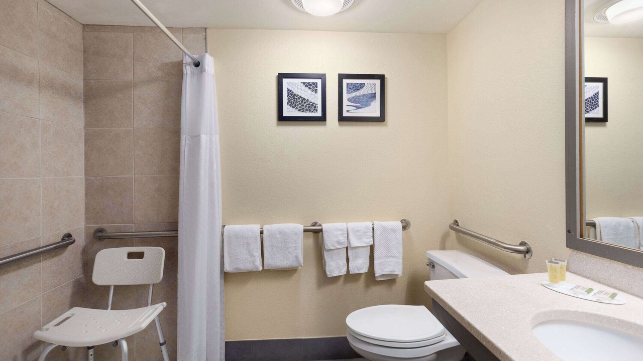 Photo of Bathroom in Perry