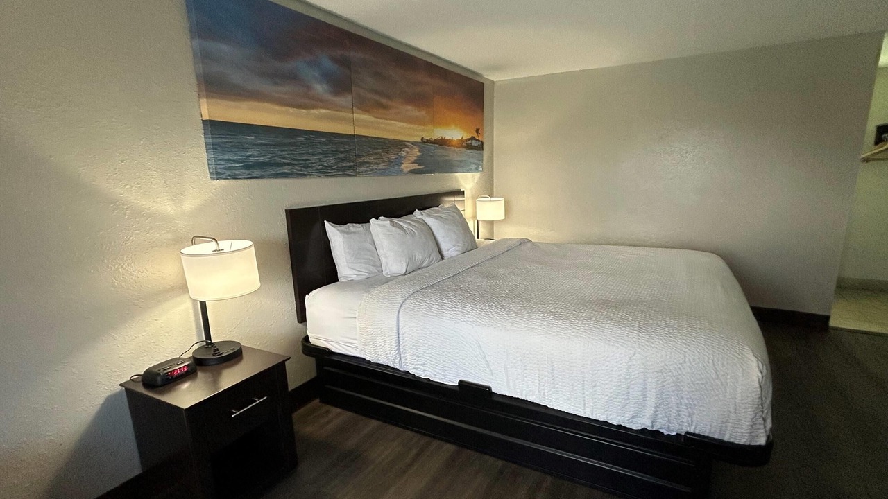 Photo of Bedroom in Garden City