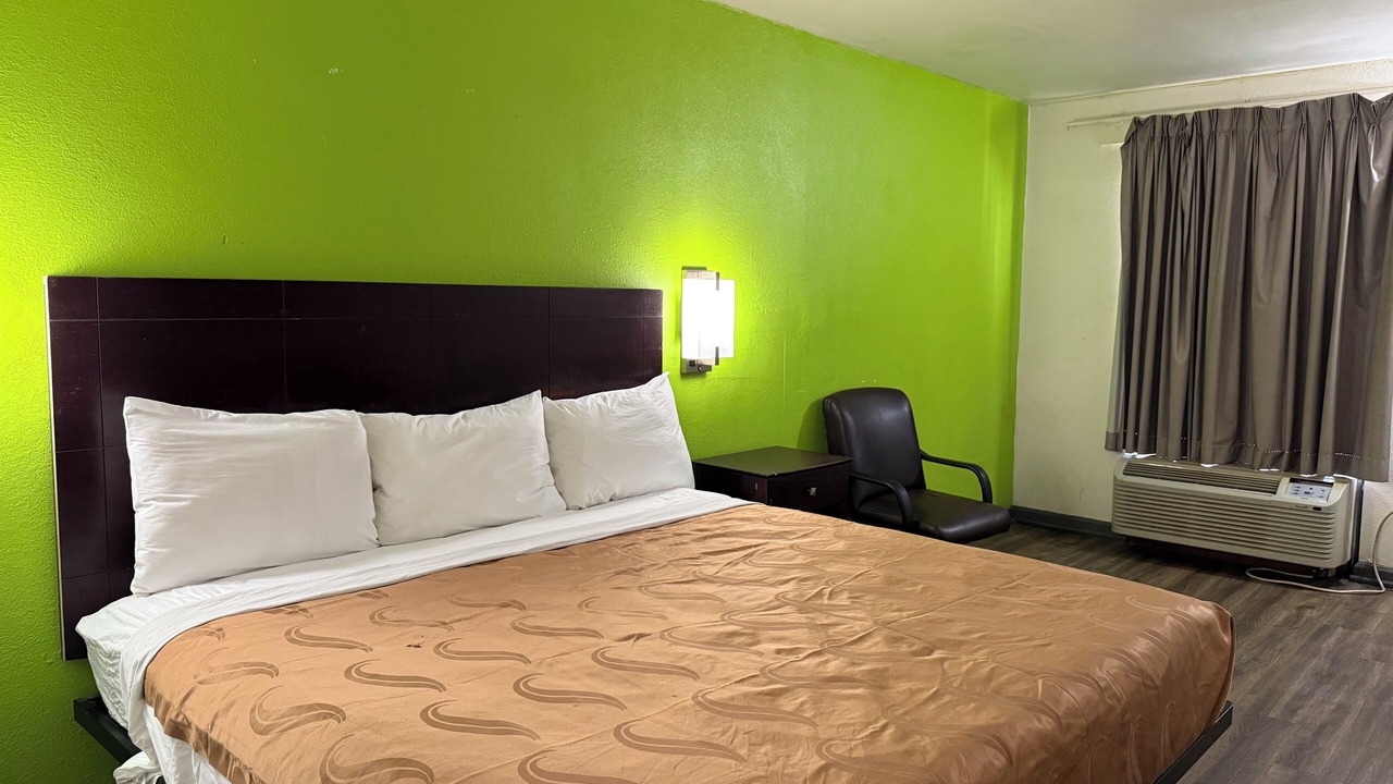 Photo of Bedroom in Augusta