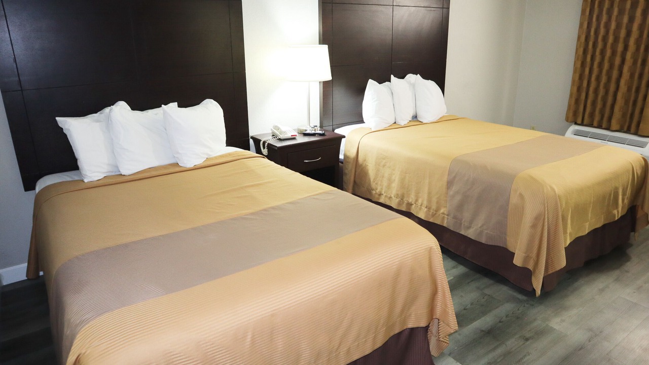 Photo of Bedroom in Moulton