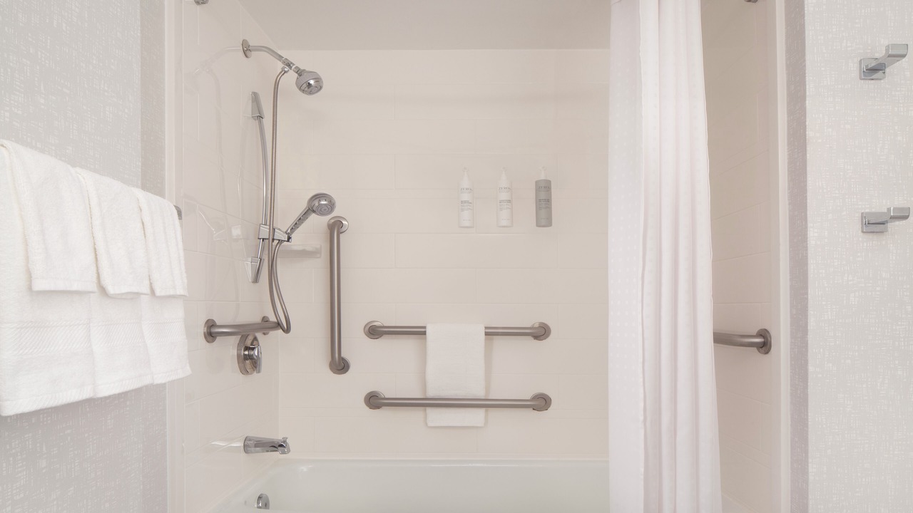 Photo of Bathroom in Morrow