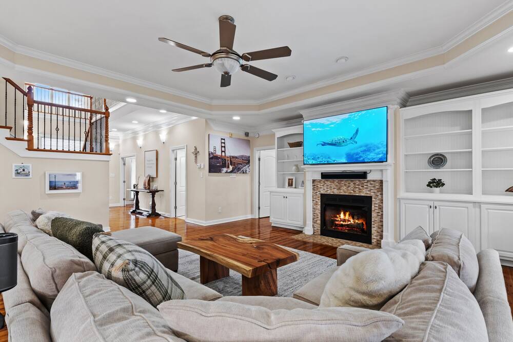Photo of Livingroom in Hillsboro
