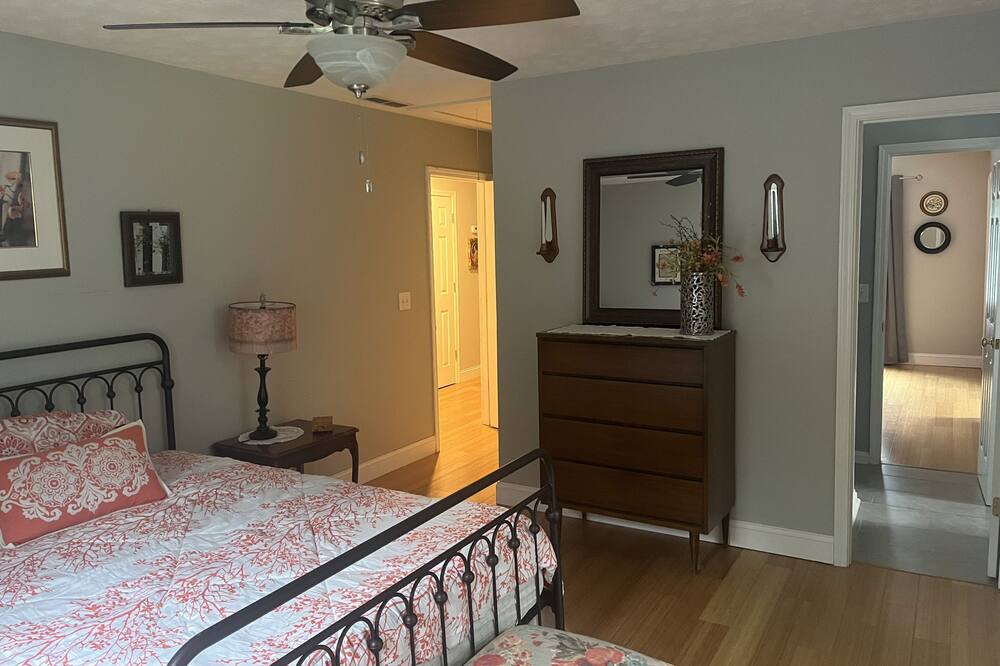 Photo of Bedroom in Douglasville