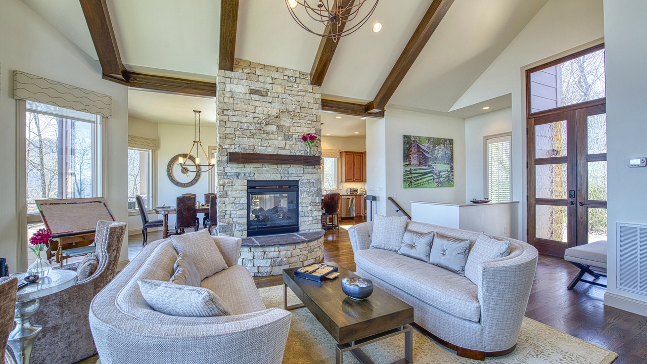 Photo of Livingroom in Waynesville