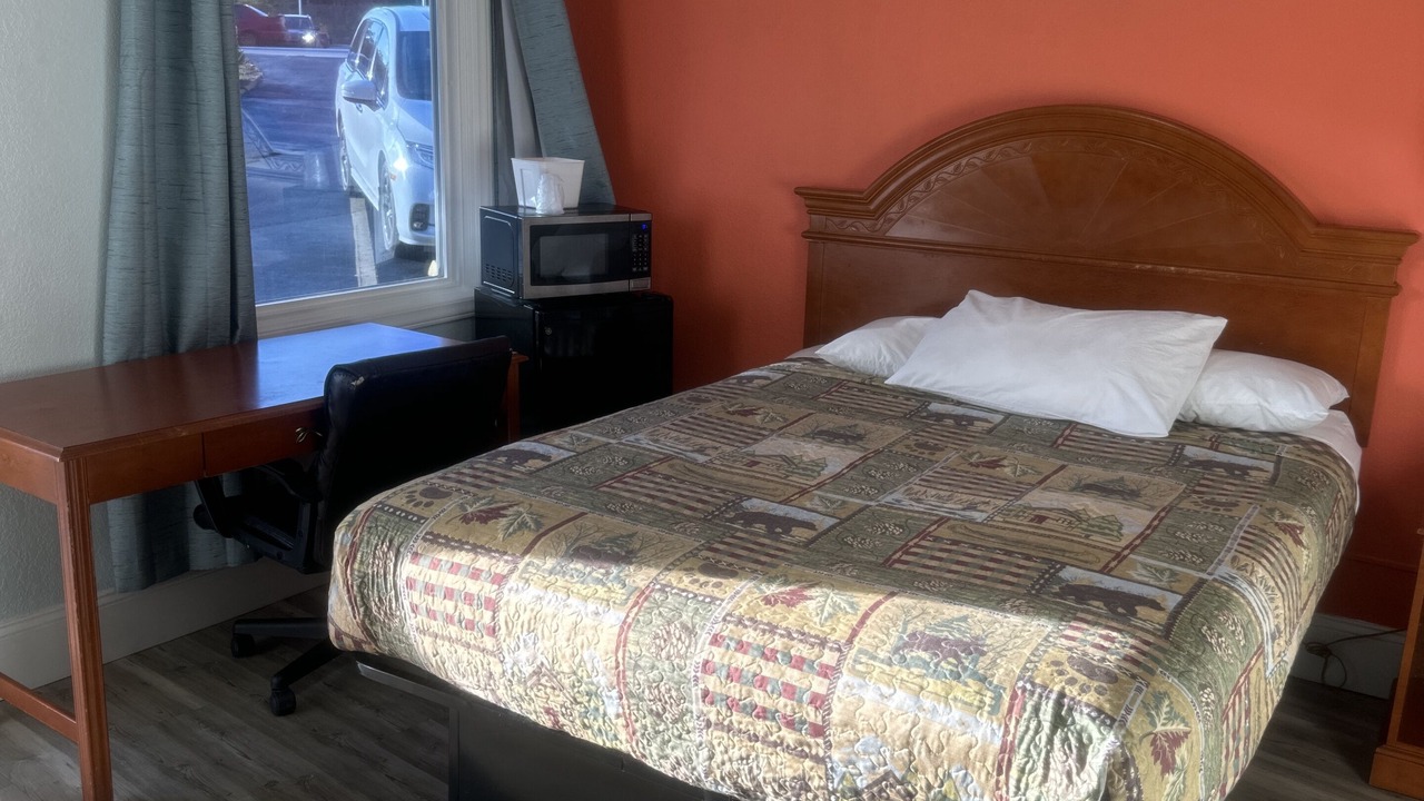 Photo of Bedroom in Asheville