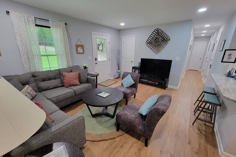 Photo of Livingroom in Waxhaw