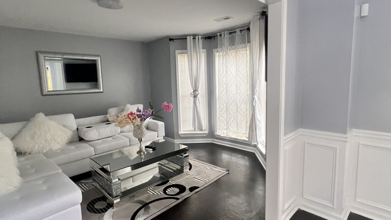 Photo of Livingroom in Irondale