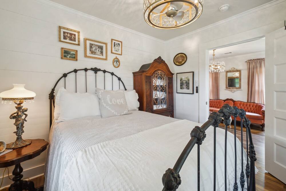 Photo of Bedroom in Kiln
